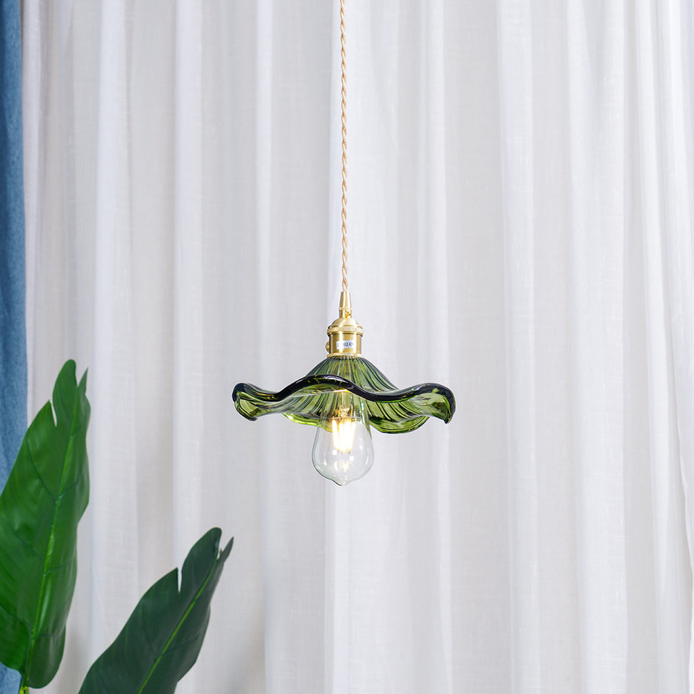 Lámpara Flor Suspendida – Encanto Natural y Espíritu Tierno