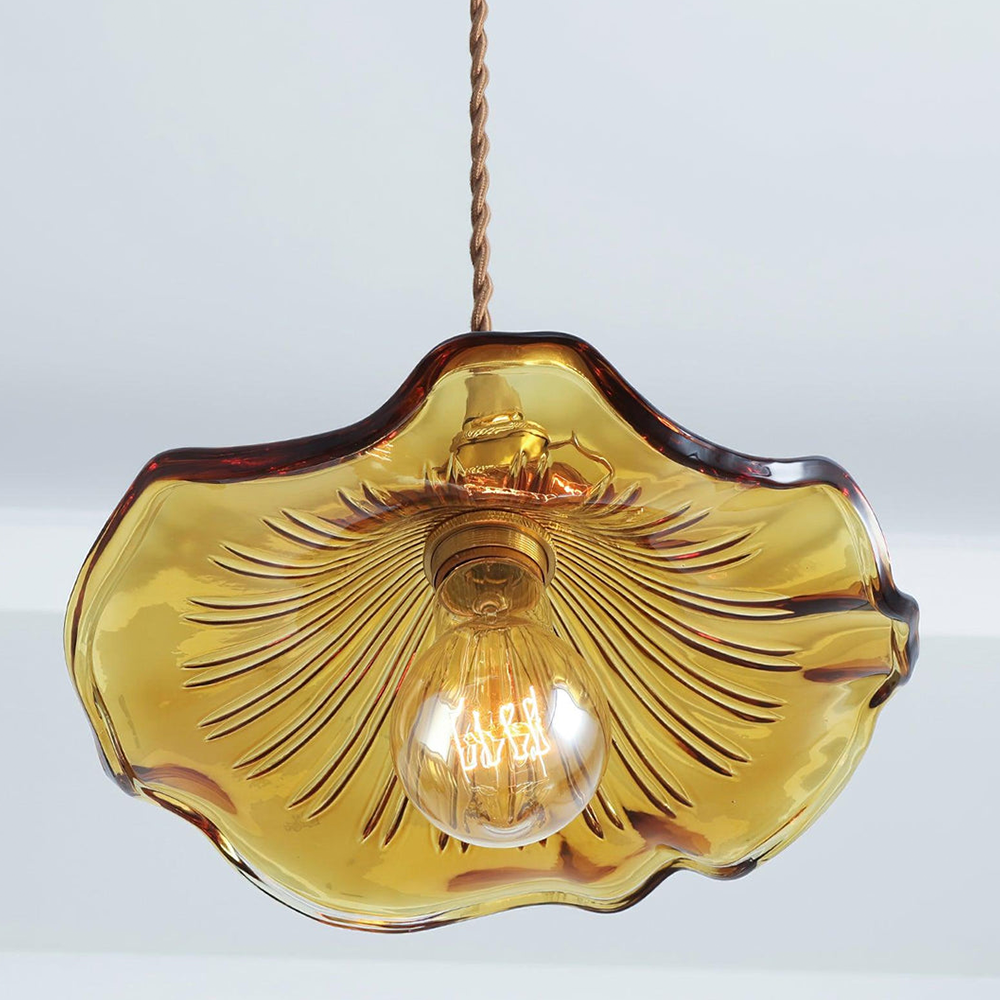 Lámpara Flor Suspendida – Encanto Natural y Espíritu Tierno