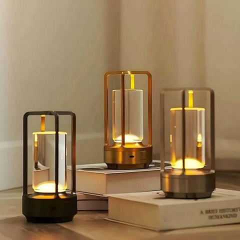 Tischlampe mit Akku – Gedämpftes Licht und zeitloser Stil