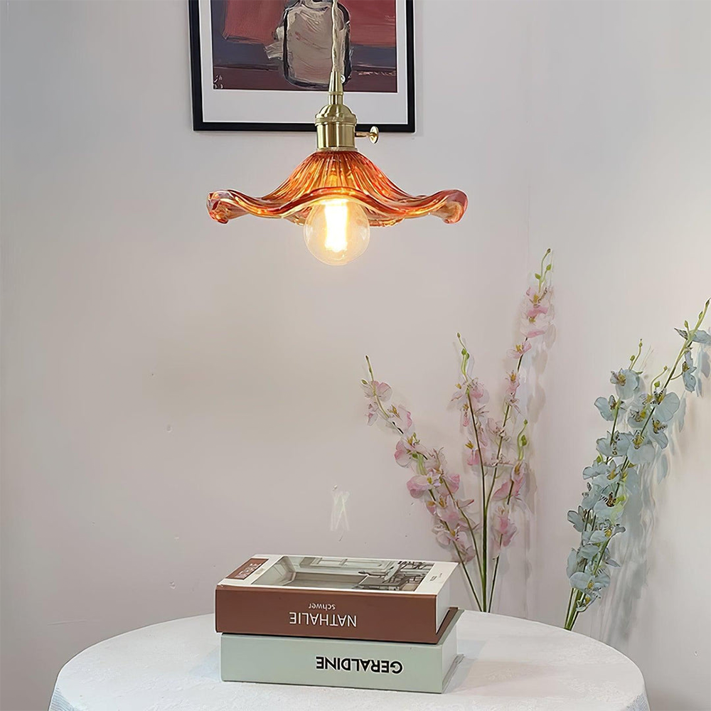 Lámpara Flor Suspendida – Encanto Natural y Espíritu Tierno