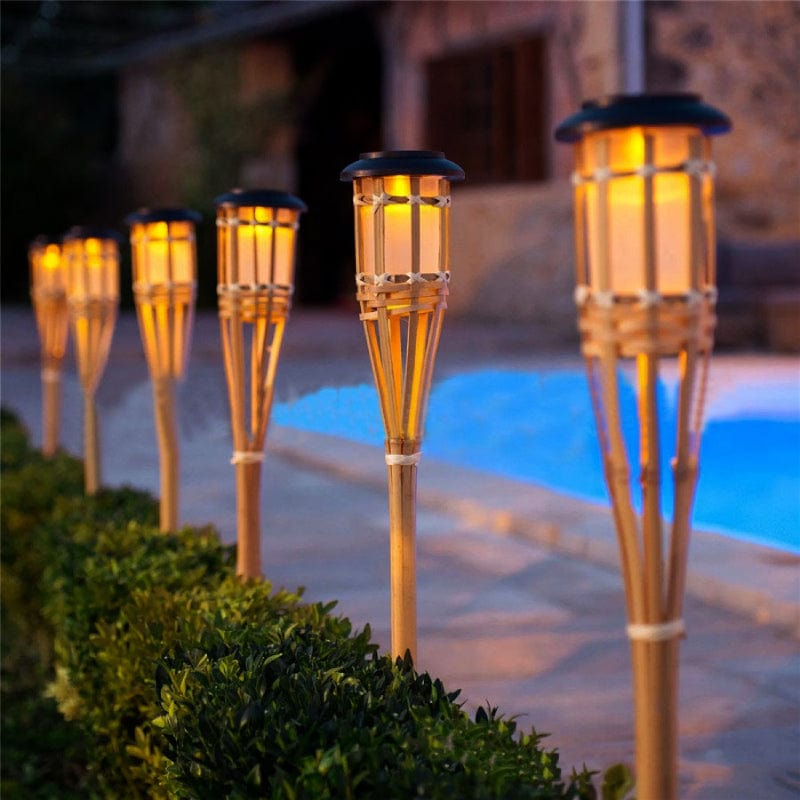 Tiki Solarlampe - Oplys dine aftener med stil