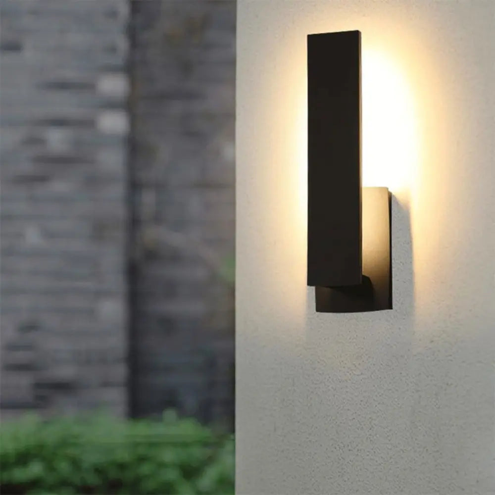 Candeeiro de parede exterior resistente a IP65 - Solidez e modernidade