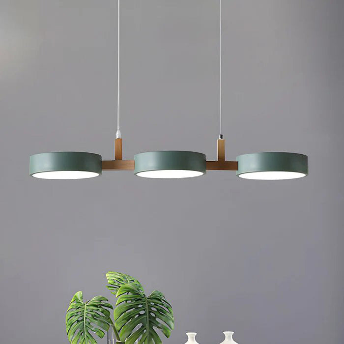 Moderní závěsné svítidlo z kovu – elegantní design a trendy osvětlení 