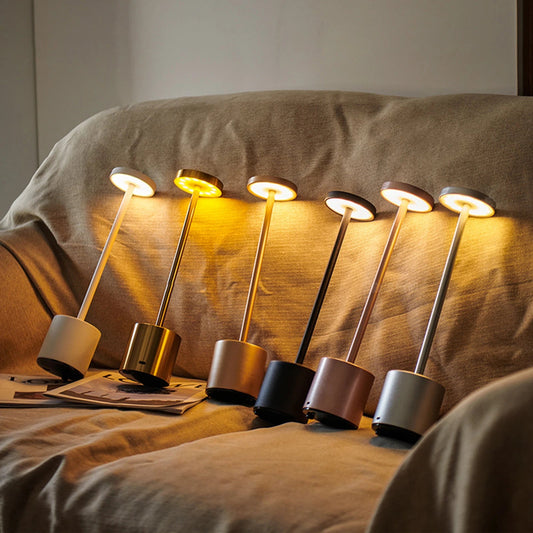 LED Bordlampe med Berøringsfunktion Genopladelig – Praktisk og Moderne Belysning 
