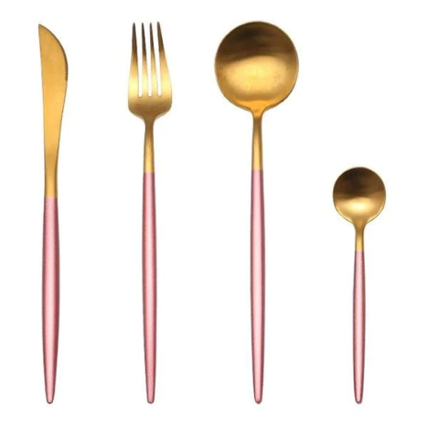 Sæt bestik 24 dele – Elegant finish til et raffineret bord 