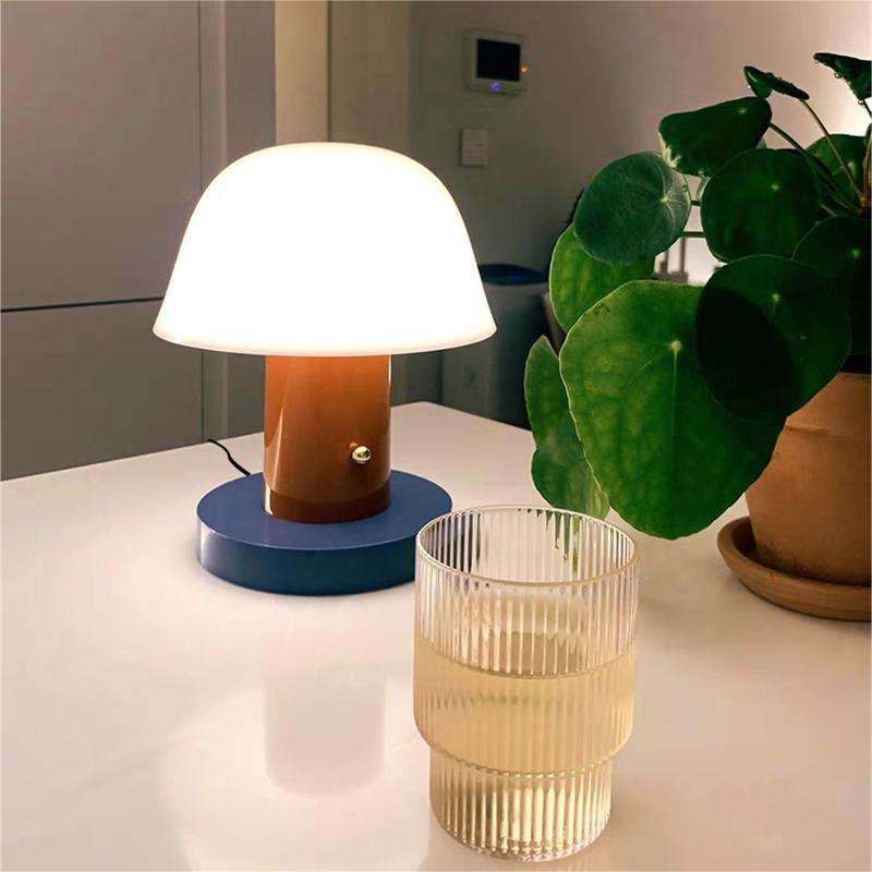 Lampă de birou – Lumină și Armonie 