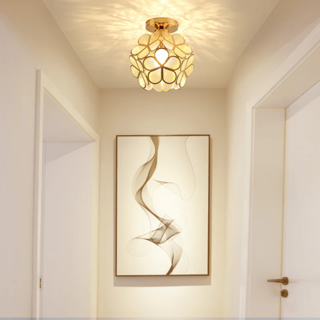 Luminária de Teto em Forma de Flor – Design Delicado e Moderno 