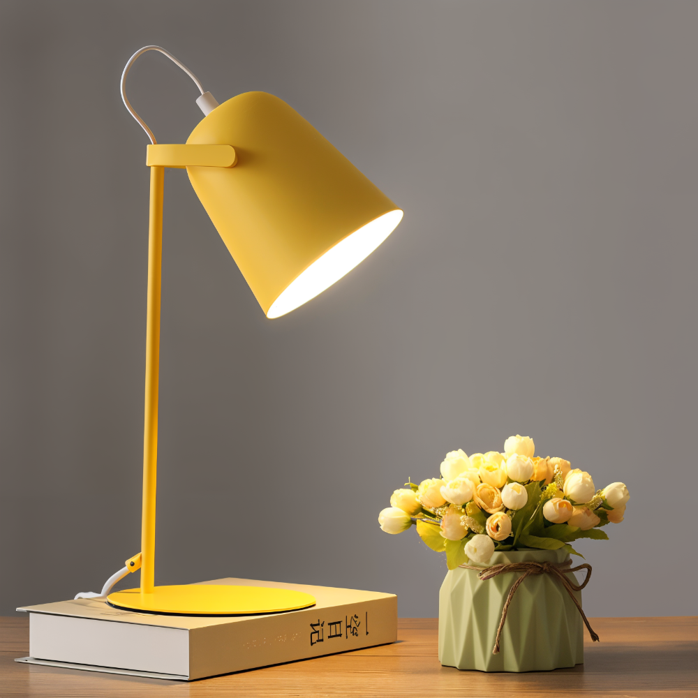 Lampă de birou rotativă modernă – eleganță și funcționalitate 