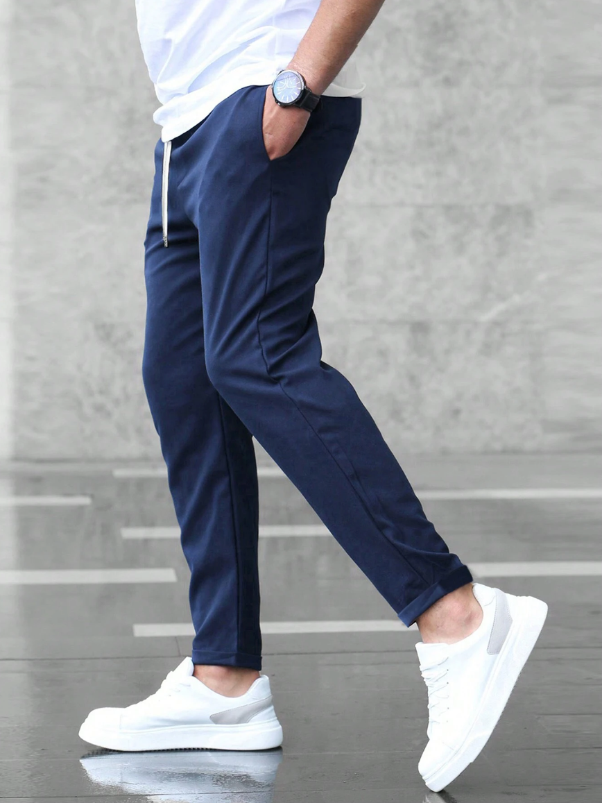 Gyan | Pantalón Casual Hombre – Sencillez y Versatilidad 