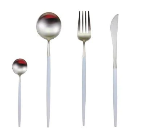 Sæt bestik 24 dele – Elegant finish til et raffineret bord 