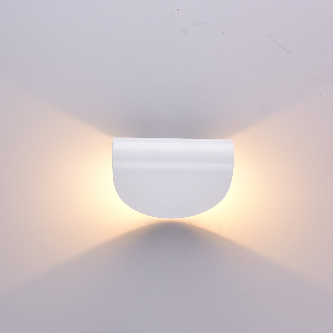 Moderne Wandlamp – Elegantie en Finesse 
