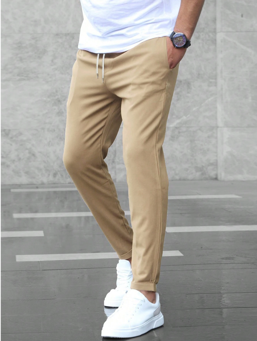 Gyan | Pantalón Casual Hombre – Sencillez y Versatilidad 