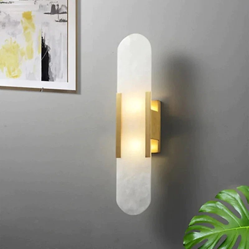 مصباح حائط LED أسود وذهبي - أناقة عصرية وتصميم أنيق 