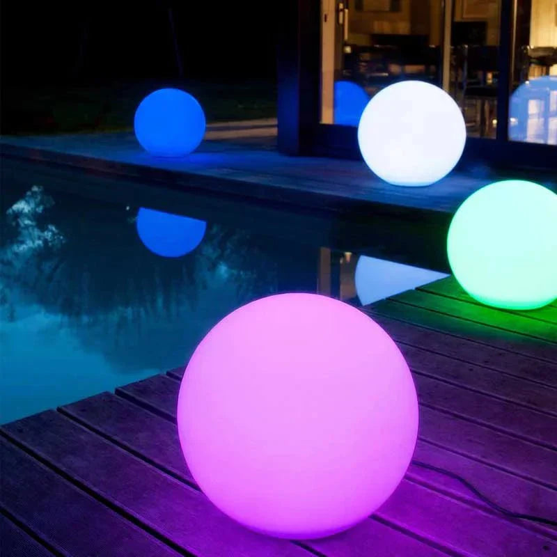 Trådløs Utendørs Kulelampe – Nomadisk og Elegant Belysning 