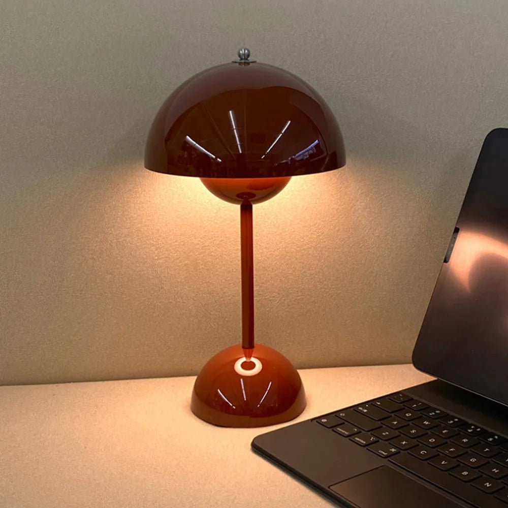 Lampka stołowa przenośna – nowoczesny design i oświetlenie mobilne 