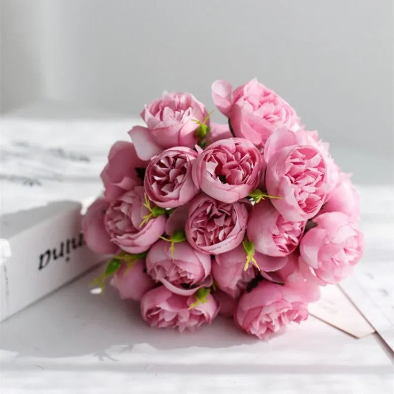 Pfingstrosenstrauß – Zeitlose Florale Eleganz 