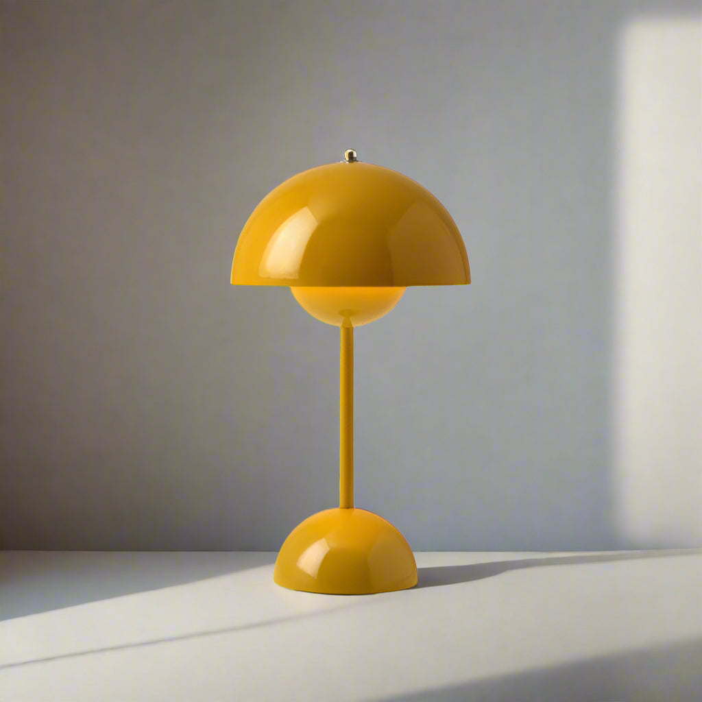 Lampka stołowa przenośna – nowoczesny design i oświetlenie mobilne 