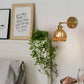 Væglampe – Blomst i knopp og romantisk stemning 