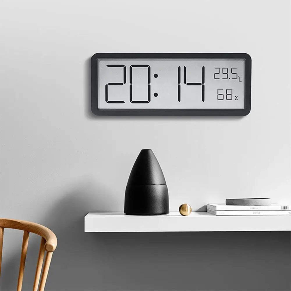 Ceas de perete digital LED – Afișaj clar și senzori integrați 