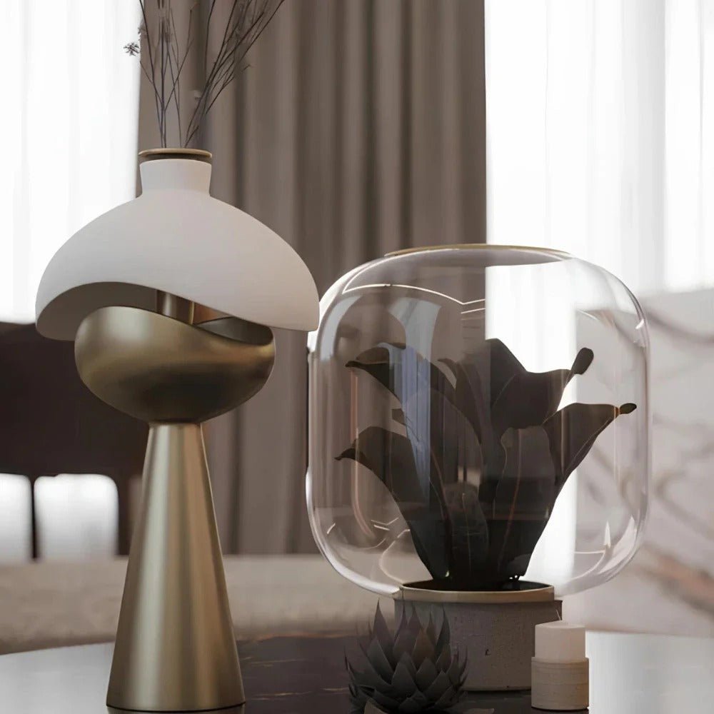 Lampe De Table Sculptée – Élégance Et Originalité