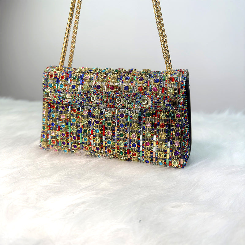 Ida | Clutch mit Strassverzierung — Glänzende Eleganz für Ihre Ausgänge 