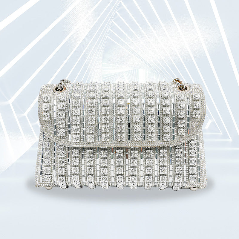Ida | Clutch mit Strassverzierung — Glänzende Eleganz für Ihre Ausgänge 