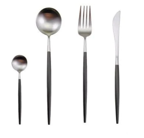 Sæt bestik 24 dele – Elegant finish til et raffineret bord 