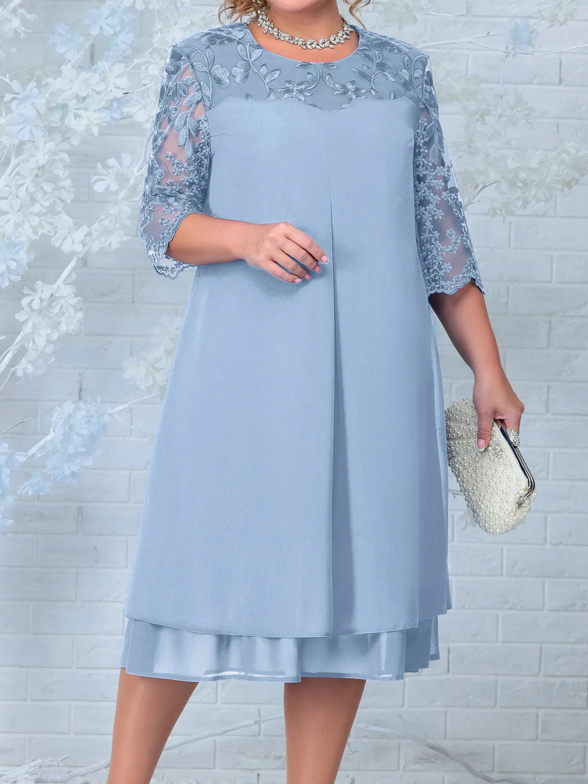 Elodie | Elegáns Nagyméretű Ruha – Gondosan Hímzett és Kiemelt Silhouette 
