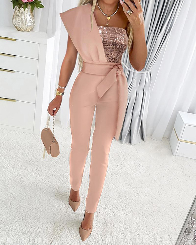 Bernice | Ansamblu Elegant – Stil Curea și Detaliu Strălucitor 