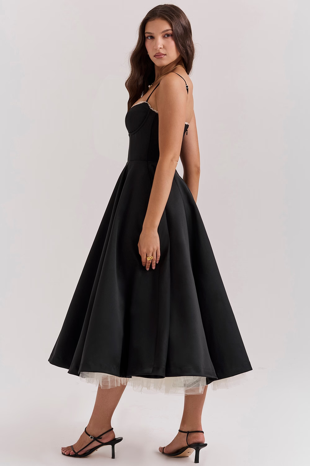 Lory | Abito Midi Spalline – Glamour Classico E Leggerezza 