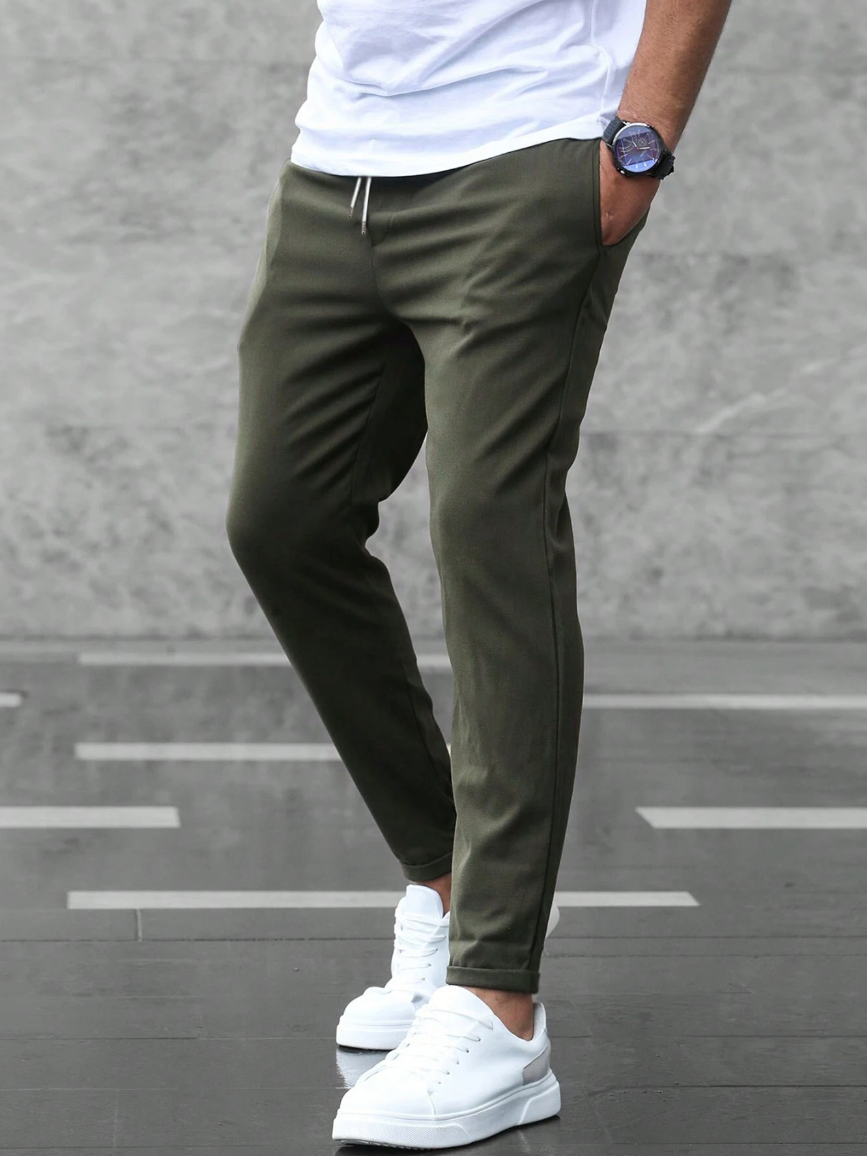 Gyan | Pantalón Casual Hombre – Sencillez y Versatilidad 
