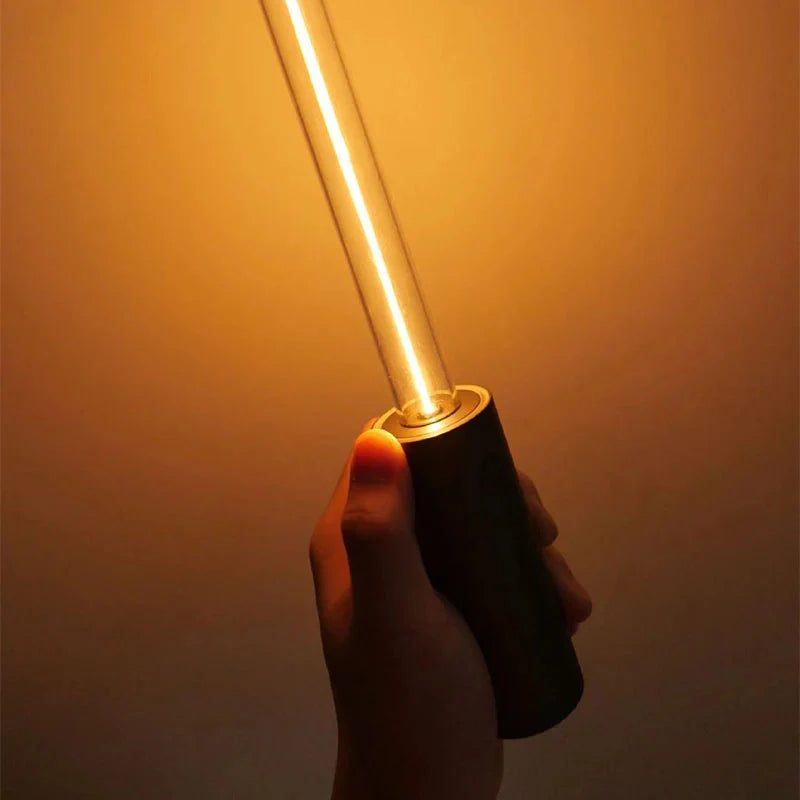 Lampă LED în Formă de Băț – Iluminat Modern și Elegant 